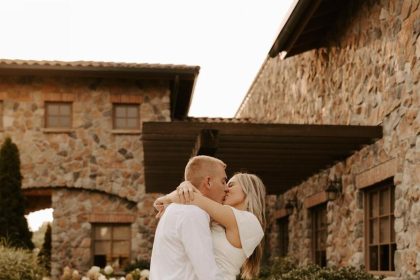 olive garden engagement photos